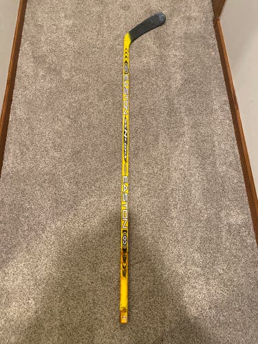 Easton Synergy Grip RH 100 Flex Sakic