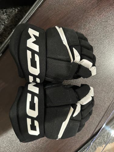 CCM Gloves 11" (Used)