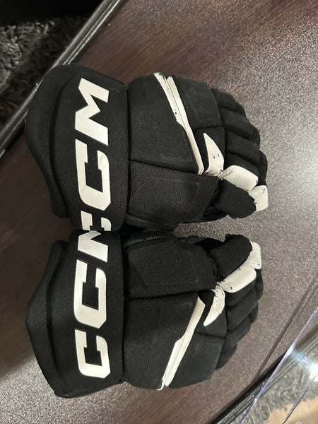 CCM Gloves 11" (Used)
