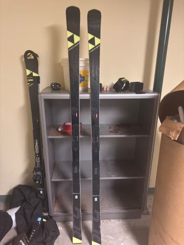 Men's Fischer RC4 WC GS 193 cm Racing Skis With Bindings Max Din 18 (Used)