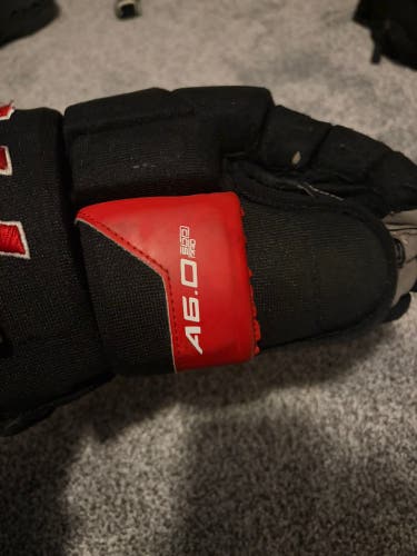 True A6.0 SBP Pro Gloves 11" Pro Stock (Used)
