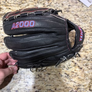 2025 Wilson A2000 Baseball Glove