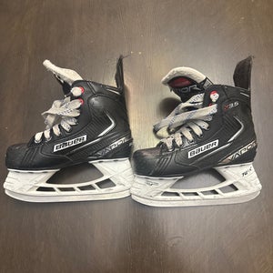 2021 Bauer Vapor X3.5 Hockey Skates Regular Width Size 1 (Used)