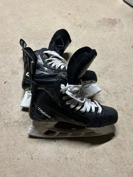 2022 CCM AS-V Pro Hockey Skates (Used)