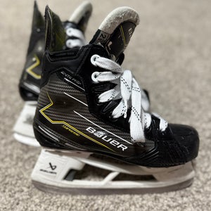 Black/Gray 2025 Bauer Supreme Ignite Pro+ Hockey Skates Regular Width Size 2.5 (Used)