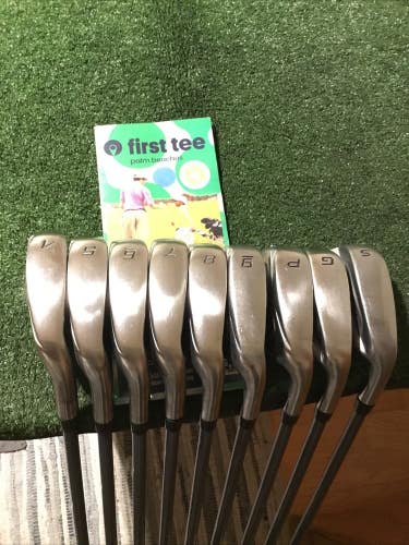 Cobra Max Irons Set (4-PW-GW-SW) Seniors Lite White Tie X4 56g Matrix Graphite