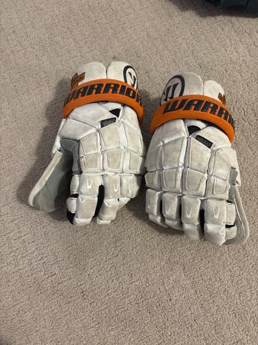 Warrior Nemesis Goalie Gloves (Used)