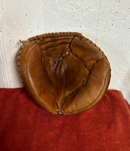 Nokona CM200 RHT Catcher's Mitt 34"