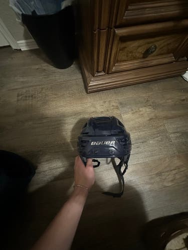 Medium Bauer Re-Akt 155 Helmet (New)