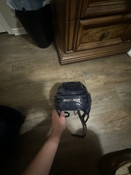 Medium Bauer Re-Akt 155 Helmet (New)