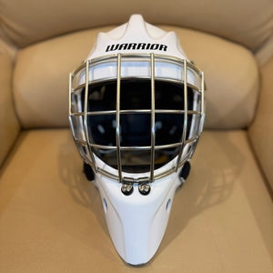 Senior Medium Warrior Ritual F1 Plus Goalie Mask (Used)