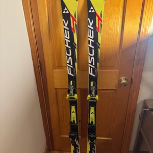 Fischer RC4 WC SL 165 cm Skis With Bindings