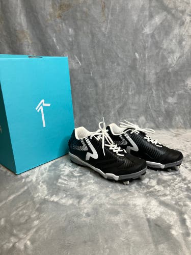 NEW Black 9W Rip-It Ringor Pro Spike Softball Cleats