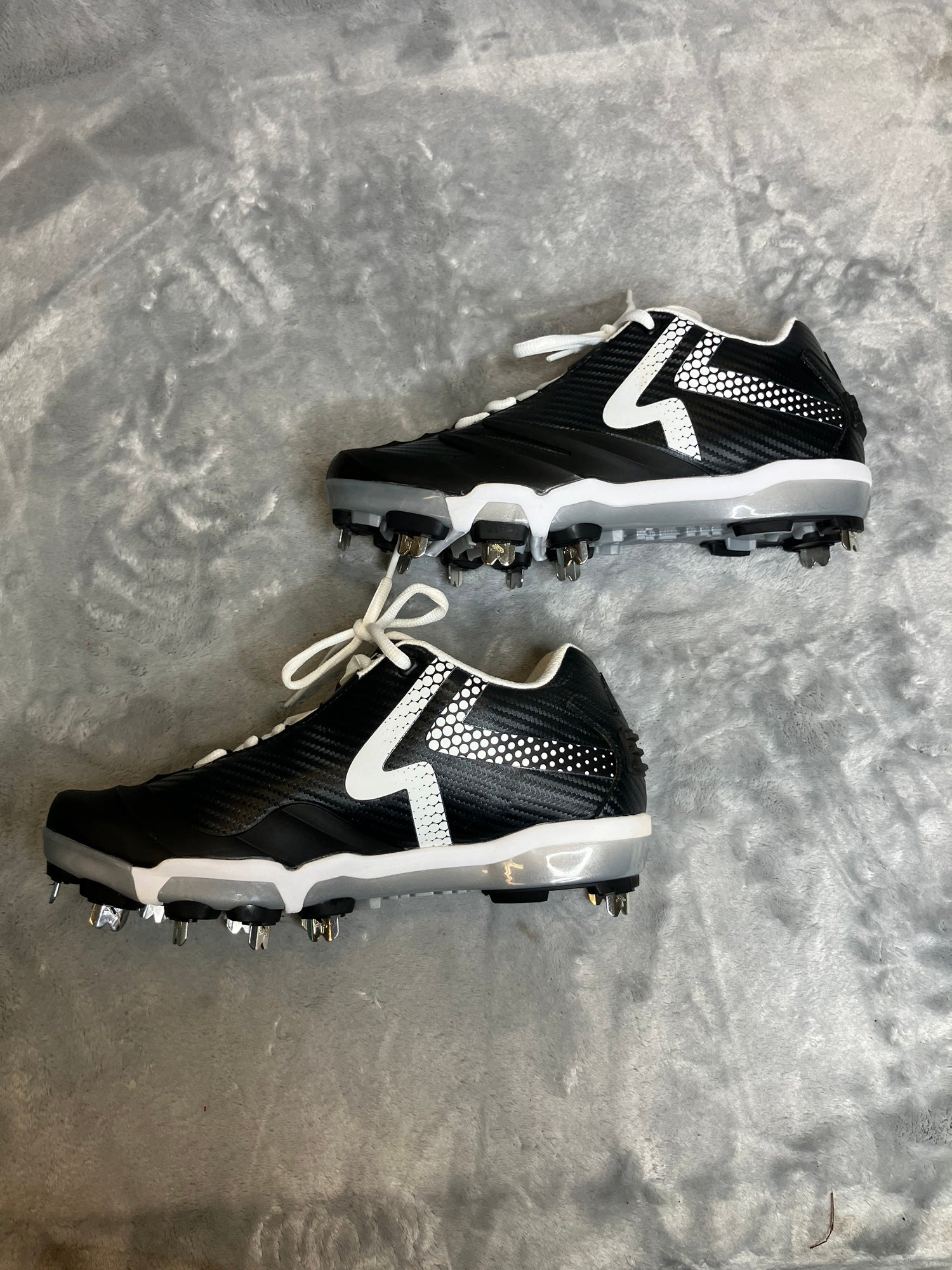 ringor metal softball cleats