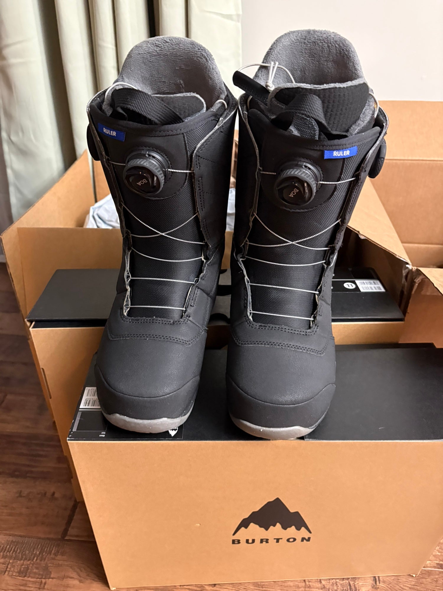 NEW! $480 Burton Photon Wide Step On Snowboard Boots! 11.5  display picture 1