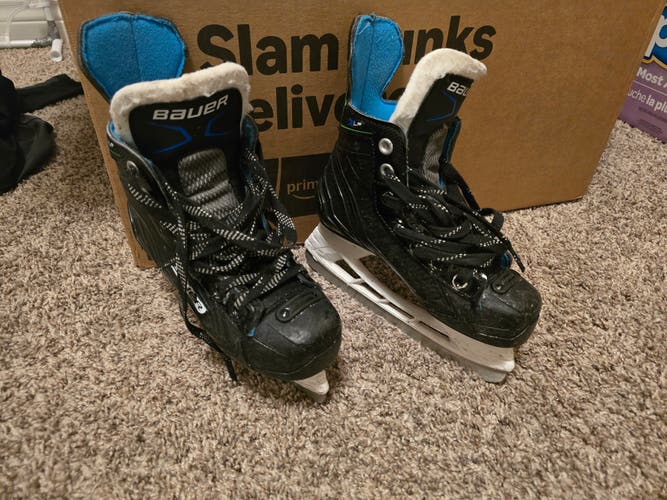 Bauer Hockey Skates 13 (Used)