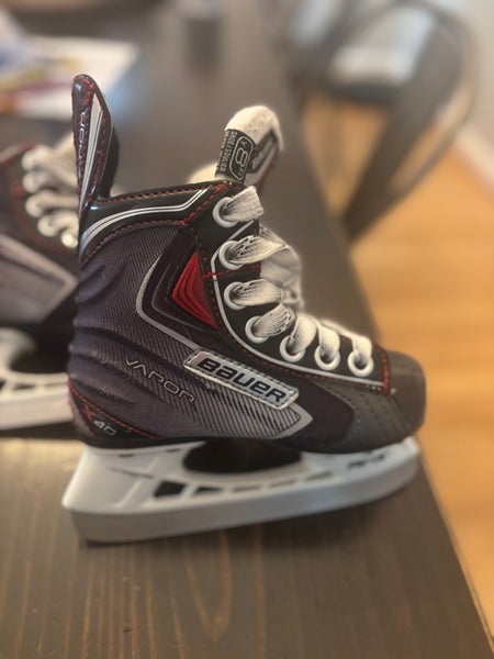 Bauer Vapor X40 Hockey Skates 8 (Used)
