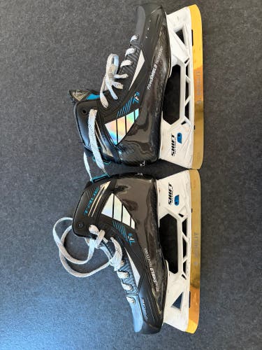2021 True TF9 Hockey Goalie Skates Regular Width 7 (Used)