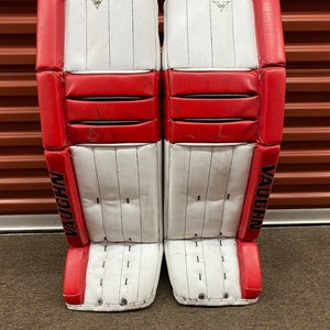 36" Vaughn Velocity V5 Goalie Leg Pads (Used)
