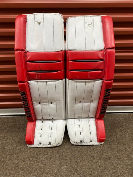 36" Vaughn Velocity V5 Goalie Leg Pads (Used)