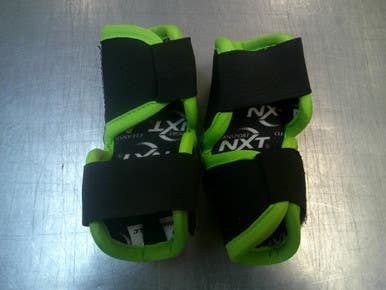 Used WinnWell NXT EP Youth Elbow Pads SM 11339-S000198923
