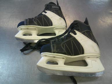 Used CCM INTRUDER Senior Hockey Skate Senior 4 11339-S000198896
