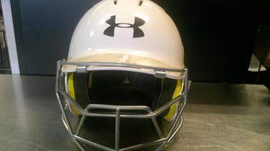 Used Under Armour HELMET W/MASK Batting Helmet w/Mask Black SM 11868-S000067645