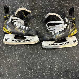2020 CCM Super Tacks AS3 Hockey Skates Regular Width Size 5.5 (Used)