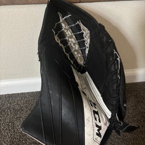 CCM Extreme Flex 5.5 Regular (Used)