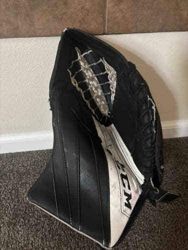 CCM Extreme Flex 5.5 Regular (Used)