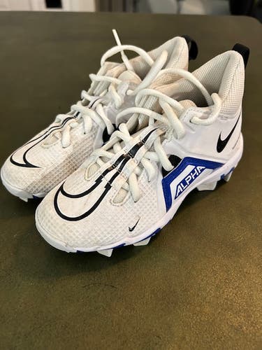 Unisex 13K (Little Kids) Nike Mid Top Molded Cleats (Used)
