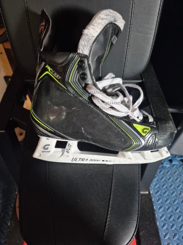 Graf PeakSpeed PK4700 Hockey Skates Regular Width 9.5