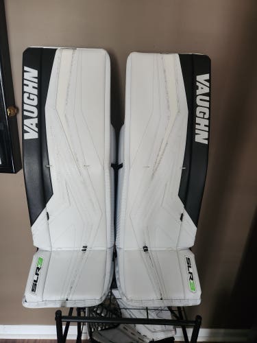 34" Vaughn SLR3 Pro Carbon Goalie Leg Pads (New)