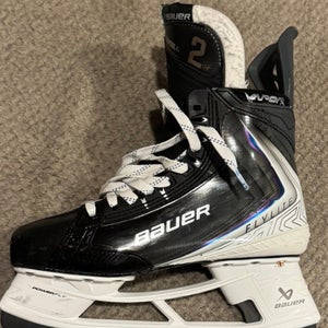 2025 Bauer Vapor Flylite Hockey Skates Regular Width Pro Stock 9 (Used)