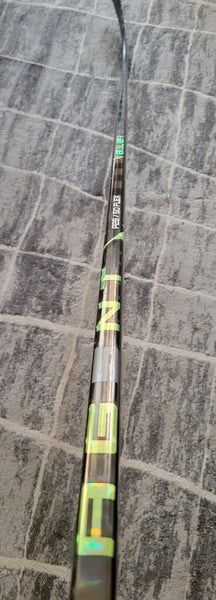 Bauer AG5NT Junior Right Handed Hockey Stick