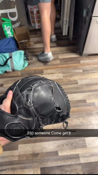 Black shadow pitching glove