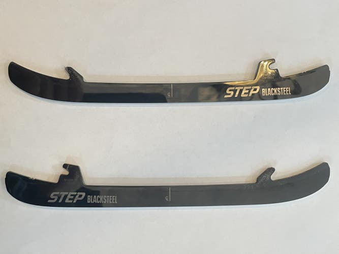 CCM Step Steel Blacksteel Speed Blade XS Runner Pair | 221mm