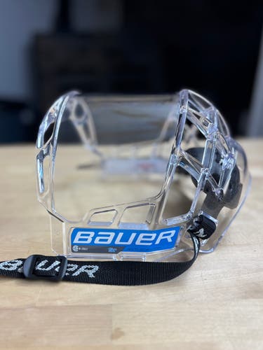 Bauer Concept 3 Full Shield Shield - Senior Large (Like New)
