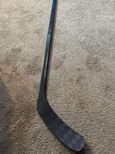 Intermediate CCM Vizion 55 flex Left Handed Hockey Stick P29+1/4 (New)
