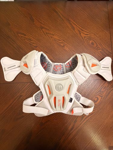 Warrior Burn Shoulder Pads: Medium Adult (Used: Perfect Condition)