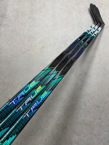 3 Pack 80 Flex P28M HZRDUS Smoke Senior True Left Hand Pro Stock (New) NHL Aquamarine