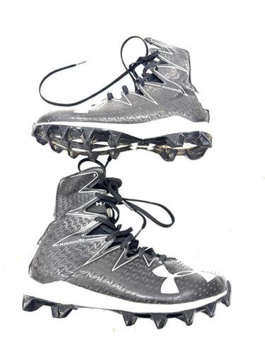 Used Under Armour Adult FB Cleats White And Black Senior 7.5 11860-C000304671