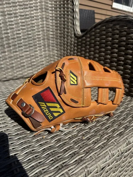 Mizuno World Win Professional GOC-5 baseball glove. Made in Japan US steerhide