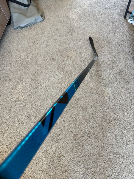 Intermediate Bauer Nexus Geo Left Hand Hockey Stick P92M 65 Flex (New)