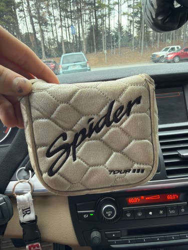 TaylorMade Head Cover (Used)