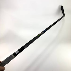 Used Left Black Bauer Flylite | 107 Flex P92M Curve Grip | A487