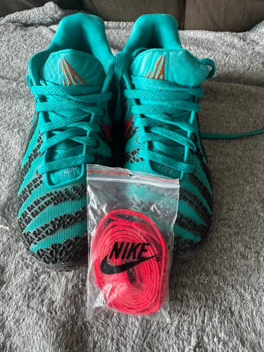 Men's Size M 8.0 (W 9.0) Nike Shoes (Used)