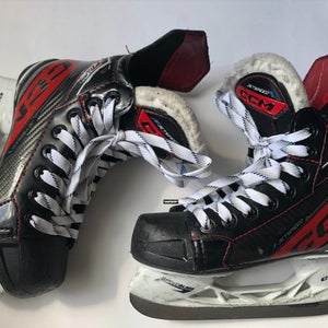 USED Youth CCM JetSpeed FT6 Pro Hockey Skates Size 13.5
