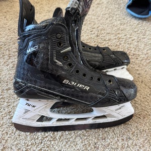 Black 2022 Bauer Supreme Mach Hockey Skates 6.5 (Used)