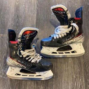 Intermediate Bauer Vapor 3X Hockey Skates | Size 6 Fit 3